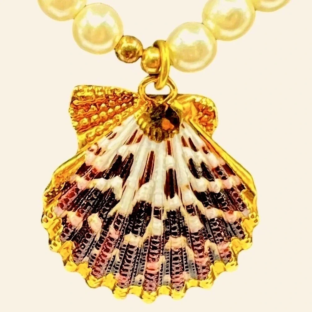 Handcrafted Faux Pearl & Shell Necklace With Lavender Accents. A23 - Picture 3 of 9
